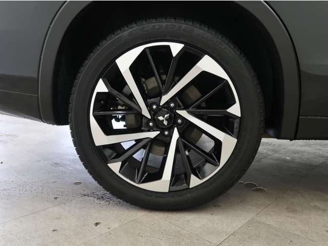 Mitsubishi Outlander 12