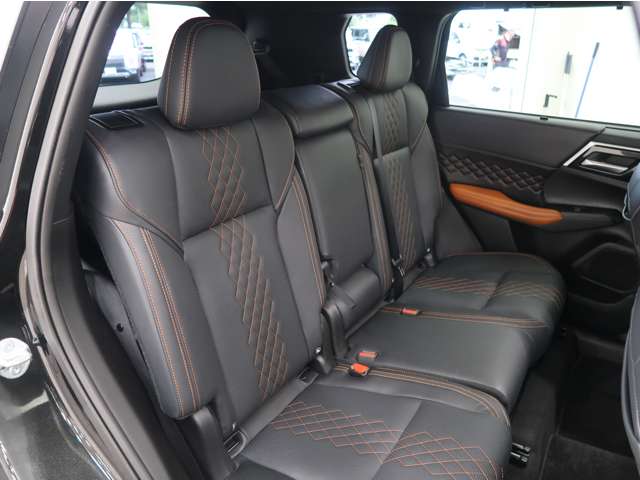 Mitsubishi Outlander 9