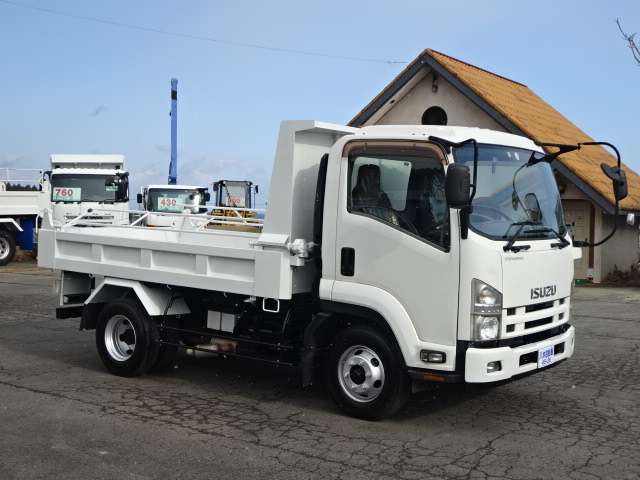 Isuzu Forward 4