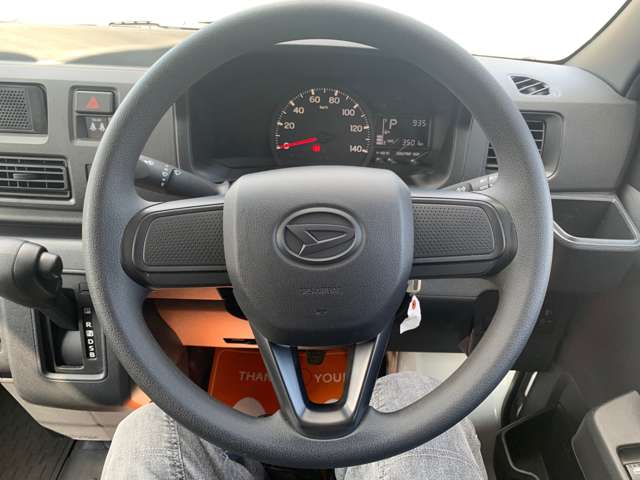 Daihatsu Hijet Deck Van 11