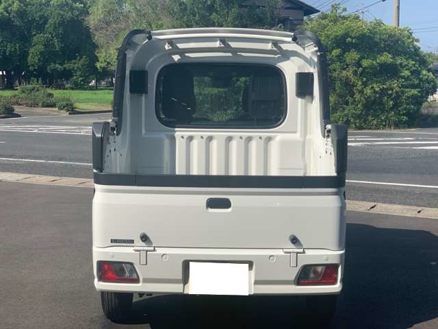 Daihatsu Hijet Deck Van 4