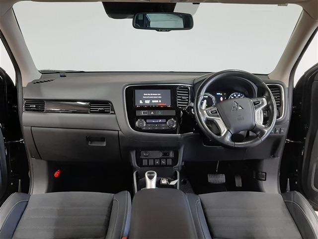 Mitsubishi Outlander PHEV 9