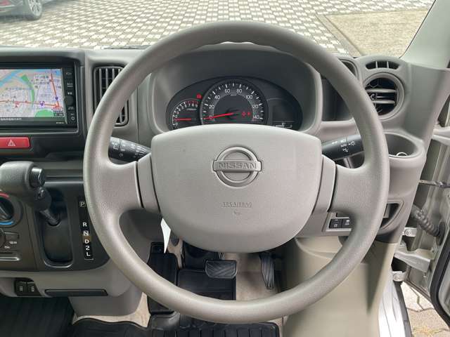 Nissan NV100 Clipper 8