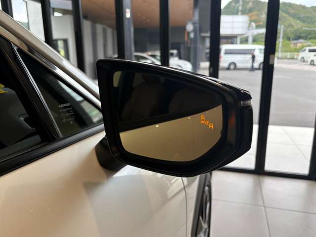 Lexus LBX 6