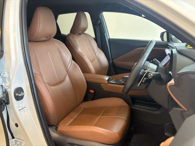 Lexus LBX 7