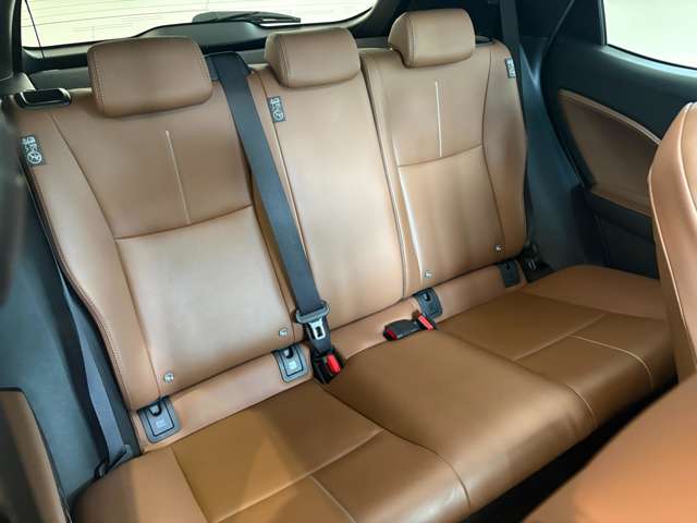Lexus LBX 8