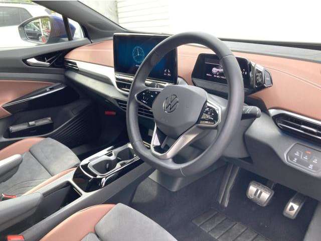 Volkswagen ID.4 7