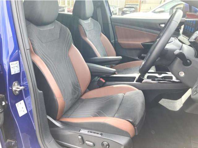 Volkswagen ID.4 8