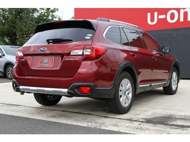 Subaru Legacy Outback 11