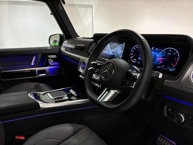 Mercedes-Benz G-Class 2