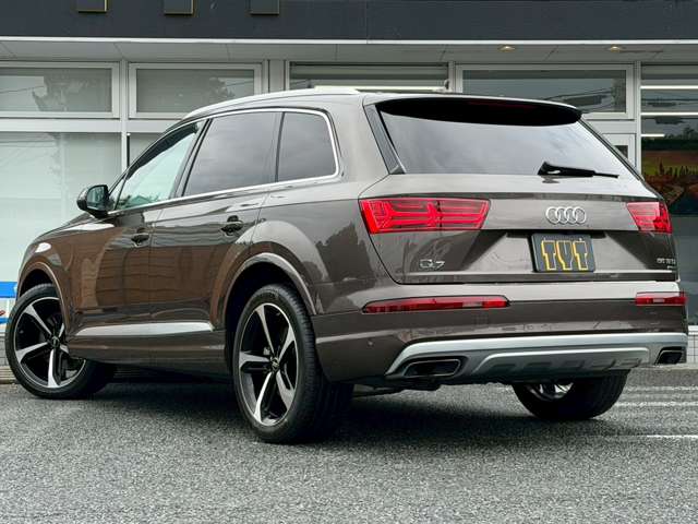 Audi Q7 5