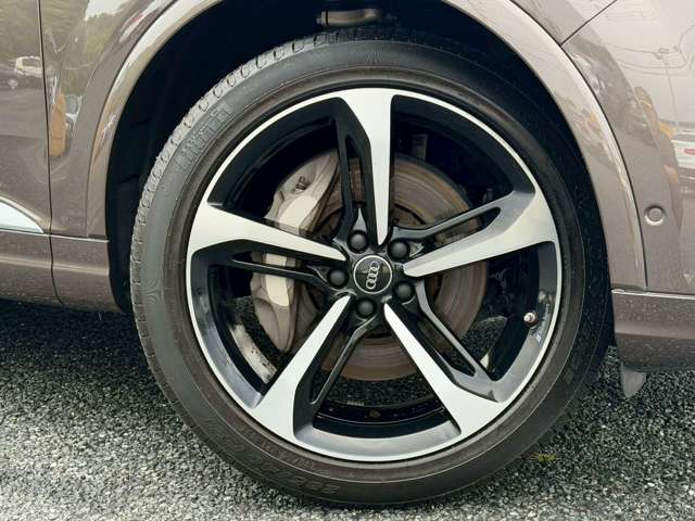 Audi Q7 7
