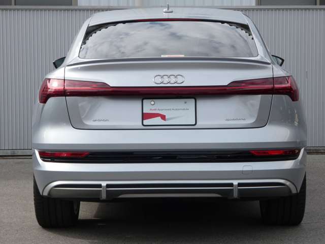 Audi e-tron Sportback 9