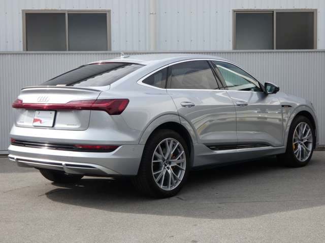 Audi e-tron Sportback 10