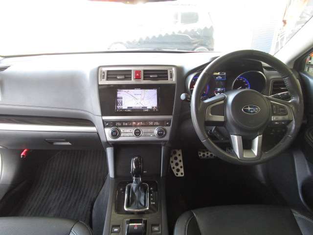 Subaru Legacy Outback 2