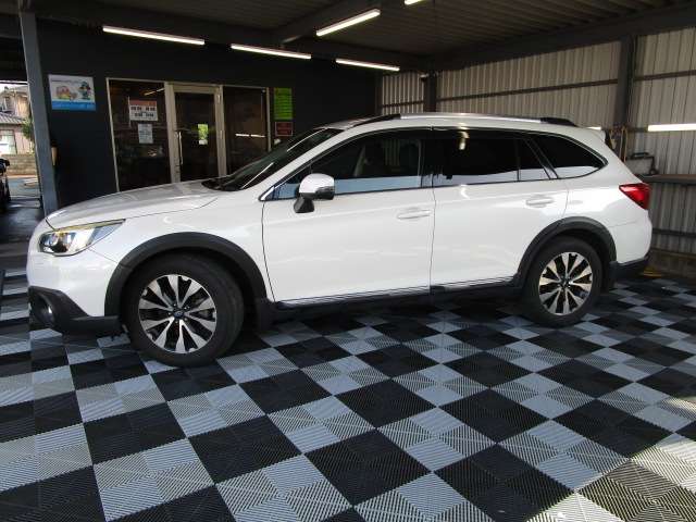Subaru Legacy Outback 8