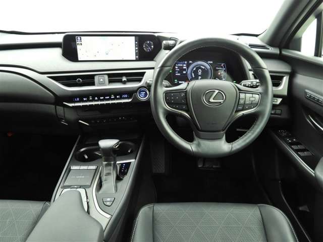 Lexus UX 5