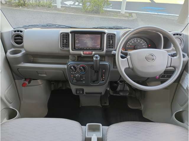 Nissan NV100 Clipper 2