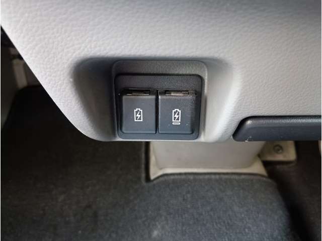 Nissan NV100 Clipper 9