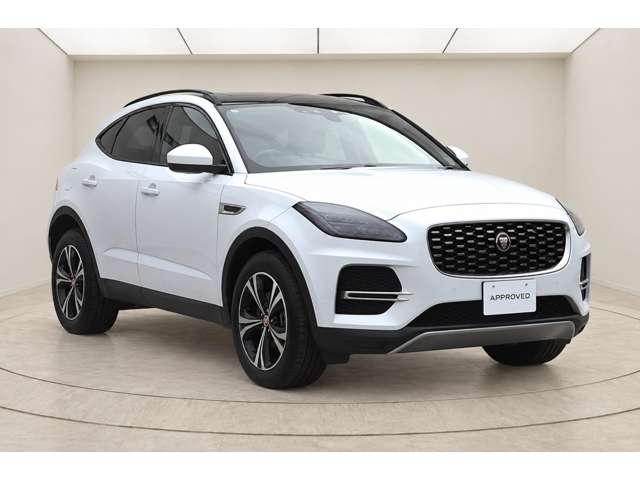 Jaguar E-Pace 4