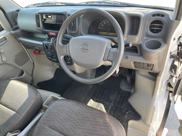 Nissan NV100 Clipper 12