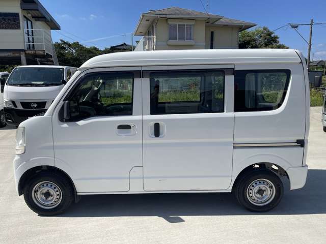 Nissan NV100 Clipper 11