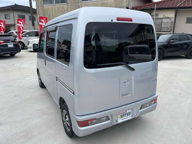 Daihatsu Hijet Cargo 9