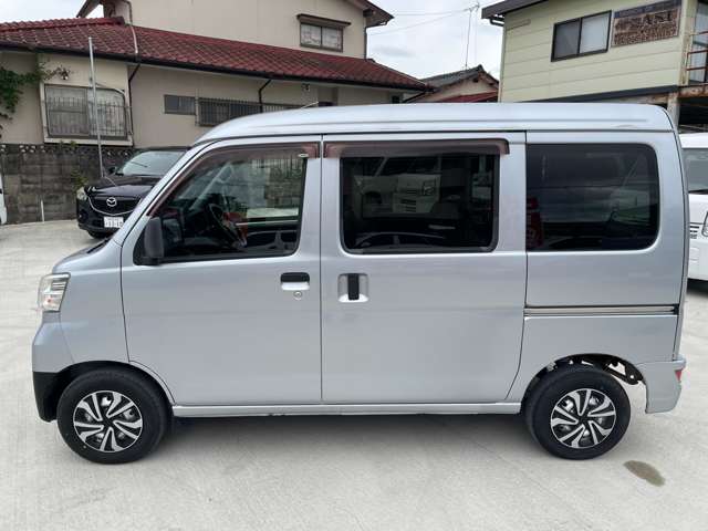 Daihatsu Hijet Cargo 10