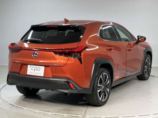 Lexus UX 5