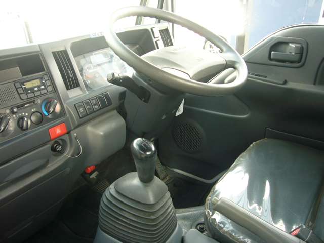 Isuzu Elf 5