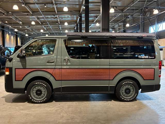 Toyota Hiace Van 8