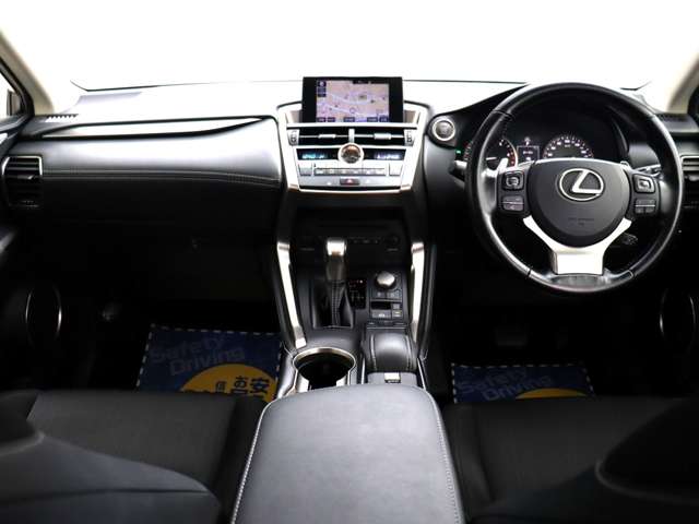 Lexus NX 7