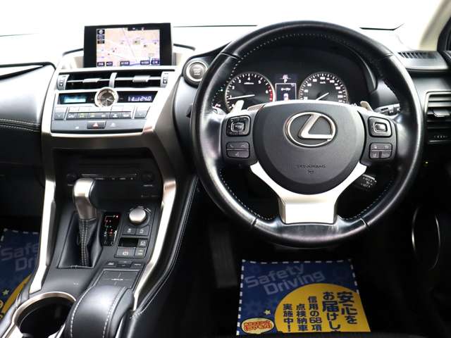 Lexus NX 8