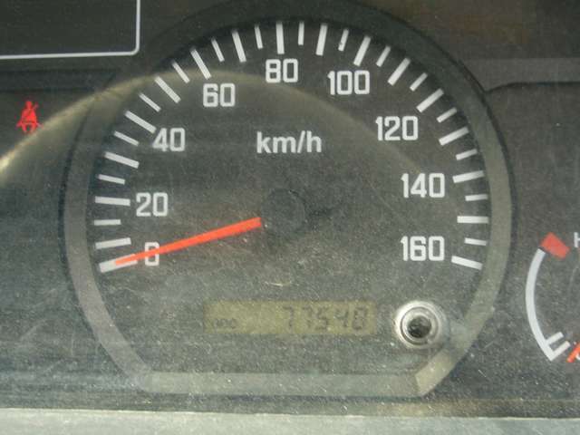 Isuzu Elf 10