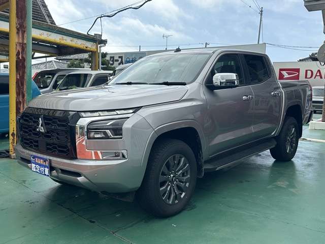 Mitsubishi Triton 3