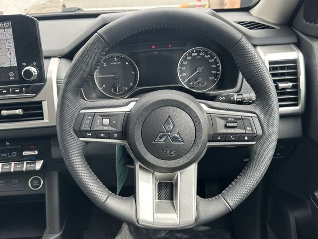 Mitsubishi Triton 8