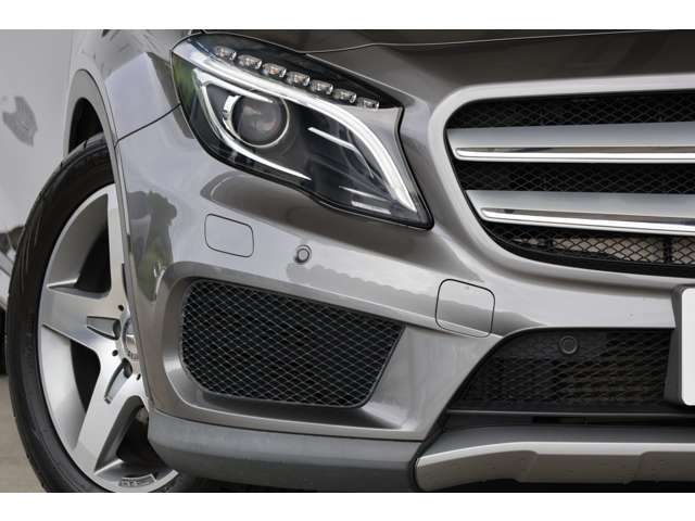 Mercedes-Benz GLA-Class 5
