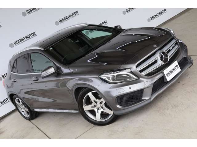 Mercedes-Benz GLA-Class 10