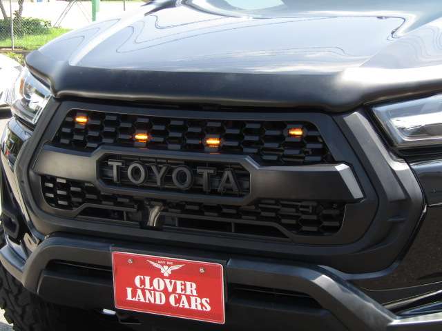 Toyota Hilux 11