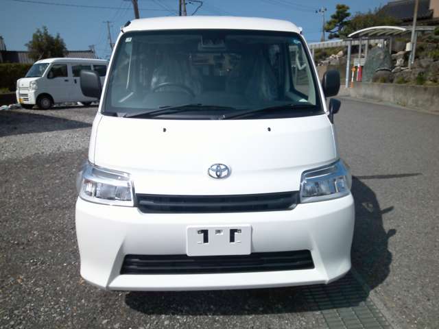 Toyota Town Ace Van 2