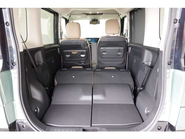 Mitsubishi Delica Mini 12
