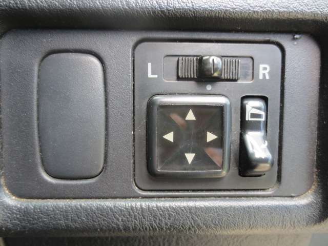 Mitsubishi Pajero Mini 11