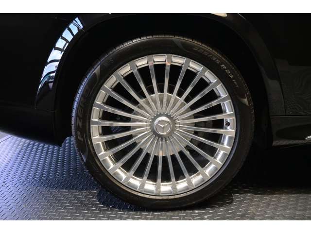 Mercedes-Benz GLS 11