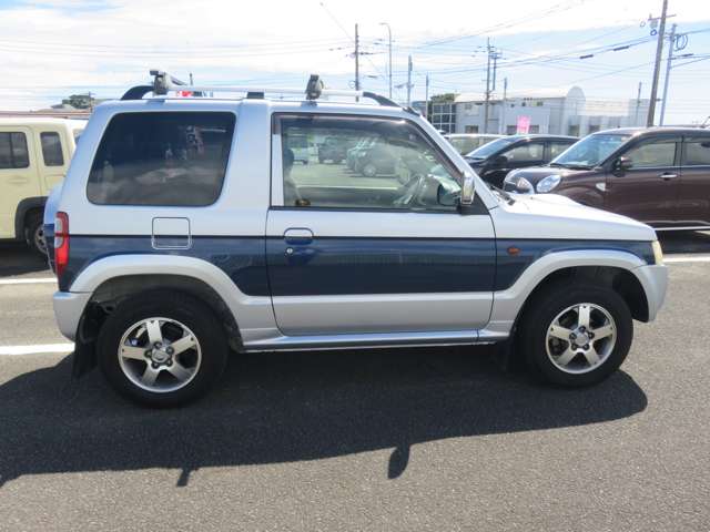 Mitsubishi Pajero Mini 11