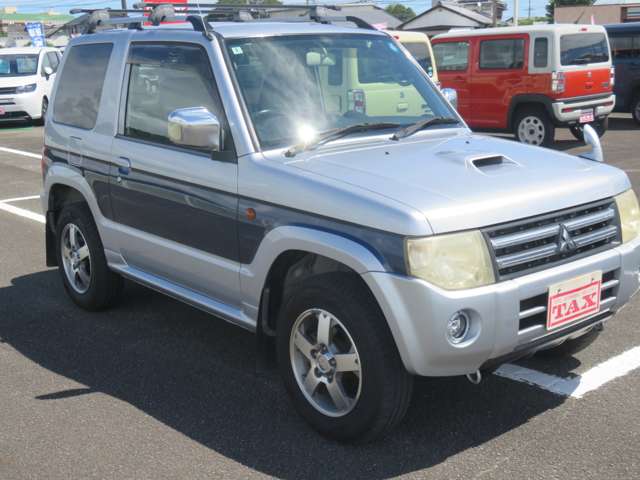 Mitsubishi Pajero Mini 12
