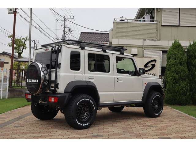 Suzuki Jimny Nomade 12