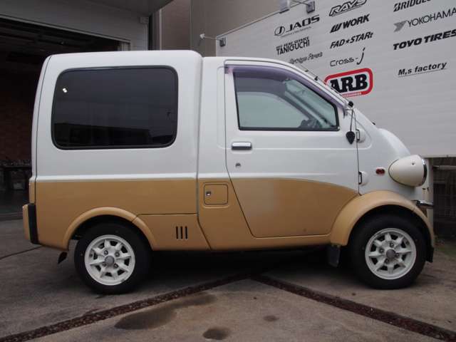 Daihatsu Midget II 7