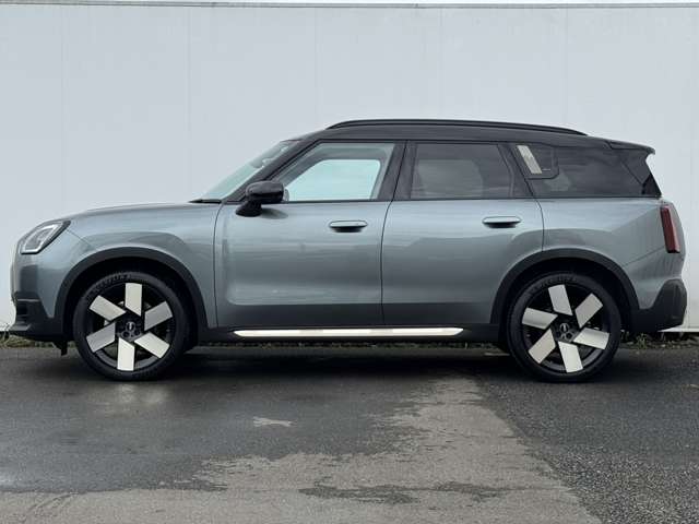 MINI Countryman 5