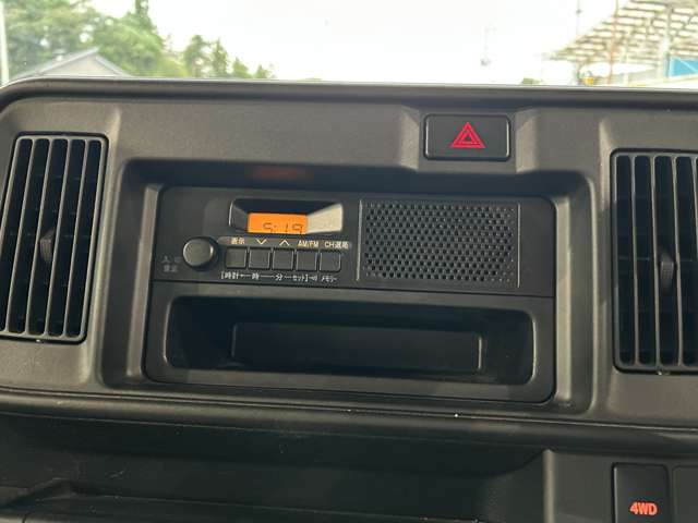 Daihatsu Hijet Cargo 7