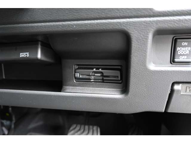 Mitsubishi Delica Mini 12